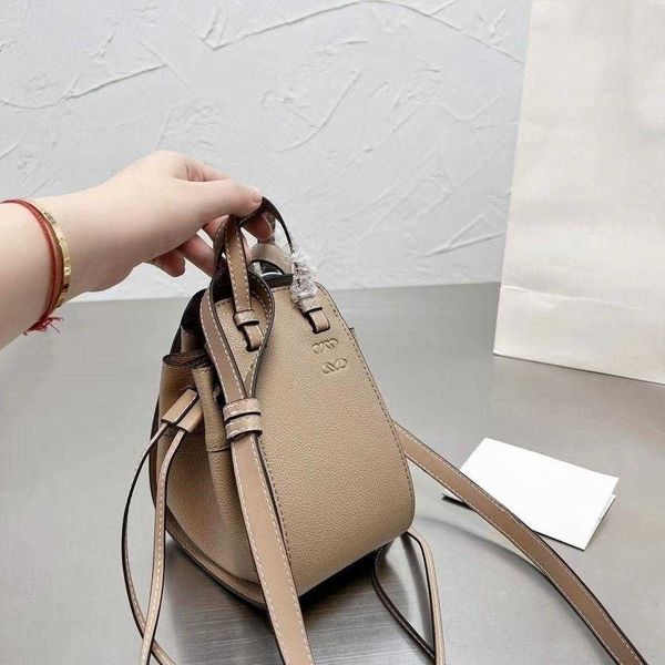 

Designer Crossbody Bag Women's Handbag Tote Lowe Fashion Brand Handheld One-shoulder Shopping Luxury Lychee Print Leather Large Capacity, Litchi grain naked powder