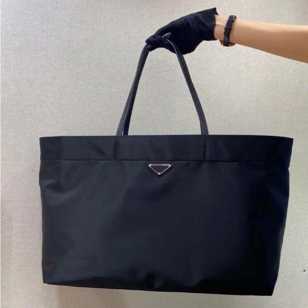 re-nylon tote bag womens totes bags luxurys handbags women tote handbag shopping shoulder bags large designer women bag
re-nylon tote bag womens totes bags luxurys handbags women tote handbag shopping shoulder bags large designer women bag