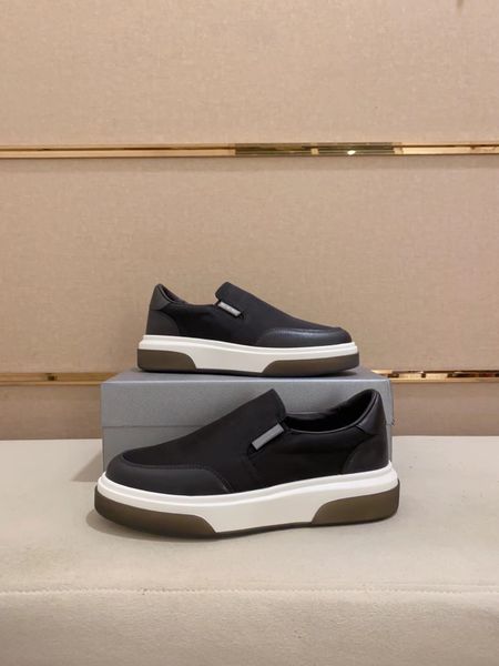 slip-on men sneaker shoes genuine leather trainers black white soft calf light sole skateboard walking with box eu38-45
slip-on men sneaker shoes genuine leather trainers black white soft calf light sole skateboard walking with box eu38-45