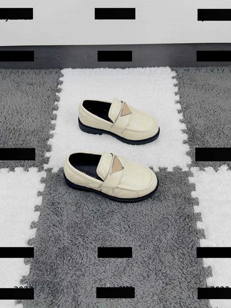 designer kids shoes child sneakers baby casual shoes new arrival box protection fashion formal leather shoes children's size 26-35, Black;red
designer kids shoes child sneakers baby casual shoes new arrival box protection fashion formal leather shoes children's size 26-35, Black;red