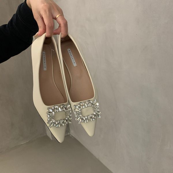 dress shoes 2023 spring and autumn fashion pointed flat with skirts casual women's 230818, Black
dress shoes 2023 spring and autumn fashion pointed flat with skirts casual women's 230818, Black