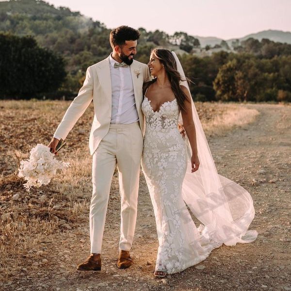 mordern full lace mermaid wedding dressesspaghetti strap backless trumpet sleeveless vestido de casamento, White
mordern full lace mermaid wedding dressesspaghetti strap backless trumpet sleeveless vestido de casamento, White