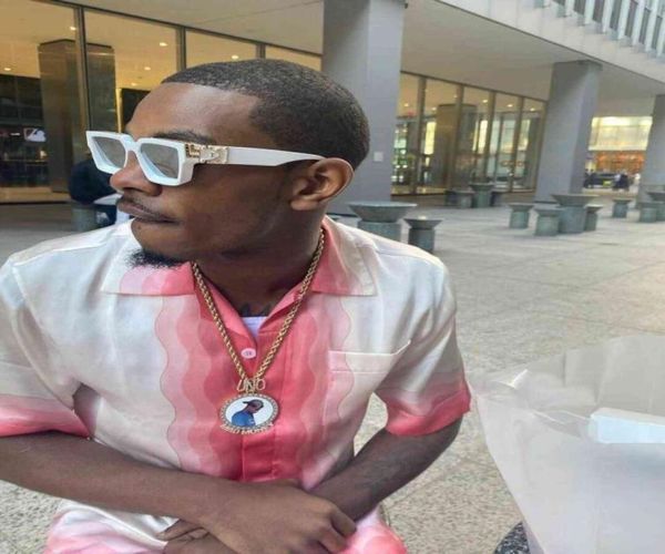 2021 new hawaiian satin flower gradient pink color short sleeve shirt men4770445, White;black
2021 new hawaiian satin flower gradient pink color short sleeve shirt men4770445, White;black