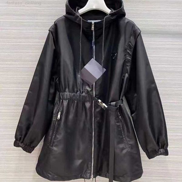 designer's new jacket women's hooded coat sleeves detachable have texture black and white, Black;brown
designer's new jacket women's hooded coat sleeves detachable have texture black and white, Black;brown