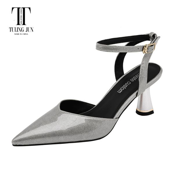 dress shoes tuling jun 2023 spring summer lady pointed toe buckle strap single high thin heel mature pupms for woman hxe2136 230818, Black
dress shoes tuling jun 2023 spring summer lady pointed toe buckle strap single high thin heel mature pupms for woman hxe2136 230818, Black