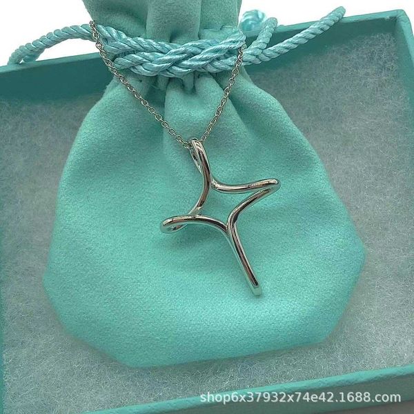 brand tiffay star hollowed out cross s925 sterling silver high version necklace fashionable and minimalist collarbone chain, Black
brand tiffay star hollowed out cross s925 sterling silver high version necklace fashionable and minimalist collarbone chain, Black