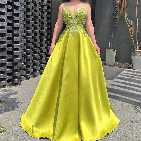 luxury dubai fluorescent green evening dress a-line spaghetti strap sleeveless beads crystal prom dresses for women party dress, Black;red
luxury dubai fluorescent green evening dress a-line spaghetti strap sleeveless beads crystal prom dresses for women party dress, Black;red