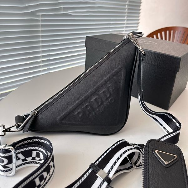 luxury designer handbag nylon messenger bag classic three piece suit shoulder wallet fashion retro messenger wholesale price male camera bag
luxury designer handbag nylon messenger bag classic three piece suit shoulder wallet fashion retro messenger wholesale price male camera bag