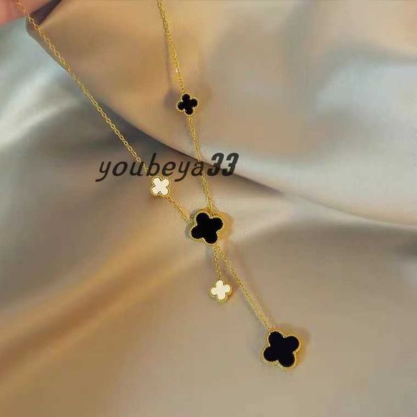 fashion designer jewelry classic 4/four leaf clover locket necklace highly quality choker chains 18k plated gold girls gift, Silver
fashion designer jewelry classic 4/four leaf clover locket necklace highly quality choker chains 18k plated gold girls gift, Silver