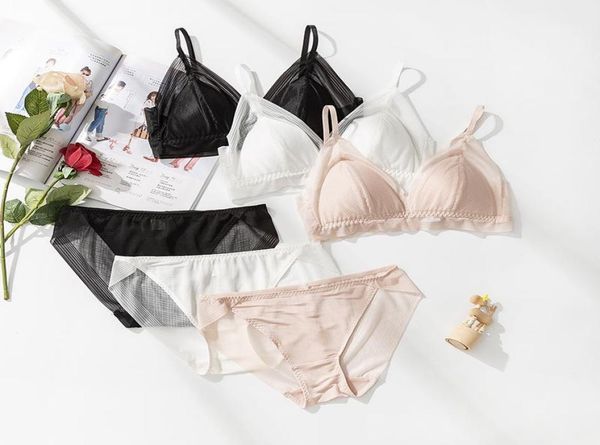 bras women039s real silk lining with outside lace fabric everyday comfortable wireless bra5208678, Red;black
bras women039s real silk lining with outside lace fabric everyday comfortable wireless bra5208678, Red;black