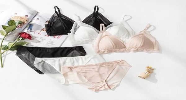 bras women039s real silk lining with outside lace fabric everyday comfortable wireless bra7617568, Red;black
bras women039s real silk lining with outside lace fabric everyday comfortable wireless bra7617568, Red;black