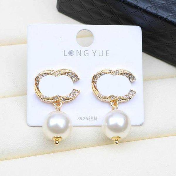 

simple 18k gold plated brand designer letter stud geometric famous women round crystal rhinestone pearl earring wedding party jewerlry, Golden;silver