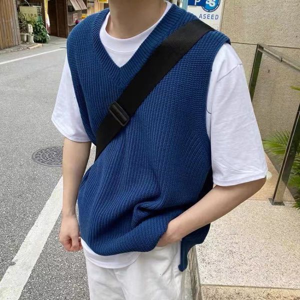 men's sweaters autumn sweater vest fashion retro casual knitted men wild loose korean pullover mens clothes 230818, White;black
men's sweaters autumn sweater vest fashion retro casual knitted men wild loose korean pullover mens clothes 230818, White;black