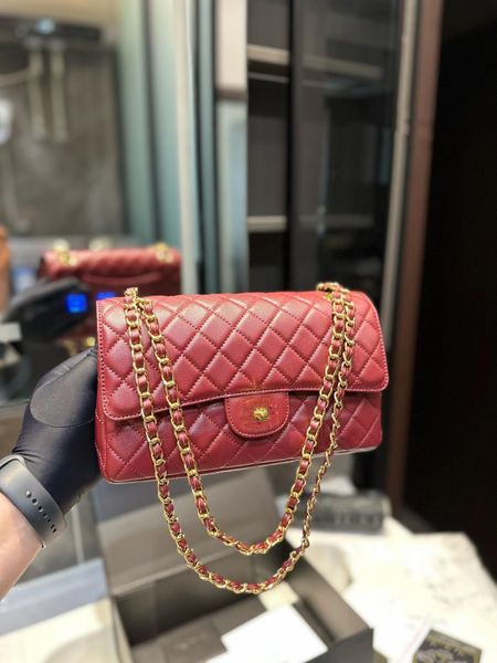 fashion designer women's caviar luxury classic cowhide material chain bag casual versatile handheld crossbody bag
fashion designer women's caviar luxury classic cowhide material chain bag casual versatile handheld crossbody bag