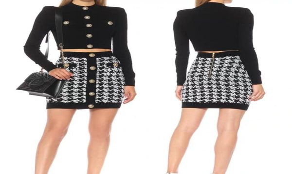 winter new plaid skirt 2019 autumn single breasted rivet bright silk tweed woolen stitching short mini women skirt clothes2016673, Black
winter new plaid skirt 2019 autumn single breasted rivet bright silk tweed woolen stitching short mini women skirt clothes2016673, Black