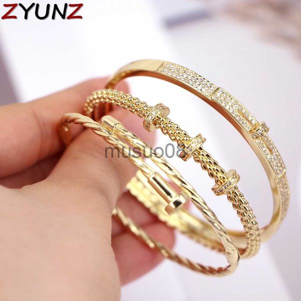 bangle 3pcs new design gold color geometric zircon bracelet bangle for woman men brand jewelry j230819, Black
bangle 3pcs new design gold color geometric zircon bracelet bangle for woman men brand jewelry j230819, Black