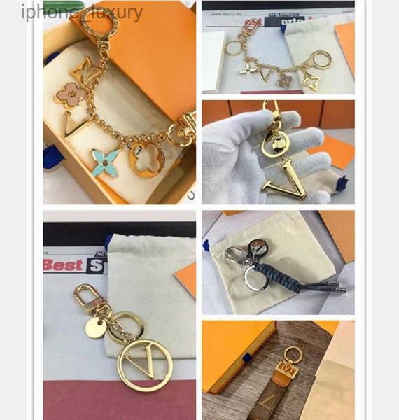 2023 new luxury men's and women's keychain designer handbag pendant bag keychain fashion, Silver
2023 new luxury men's and women's keychain designer handbag pendant bag keychain fashion, Silver