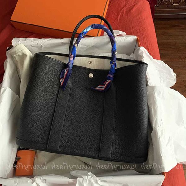 cowhide women bag luxurys designers garden party shopping crossbody bags genuine leather fashion 2023 lady handbags 6m6s 
cowhide women bag luxurys designers garden party shopping crossbody bags genuine leather fashion 2023 lady handbags 6m6s