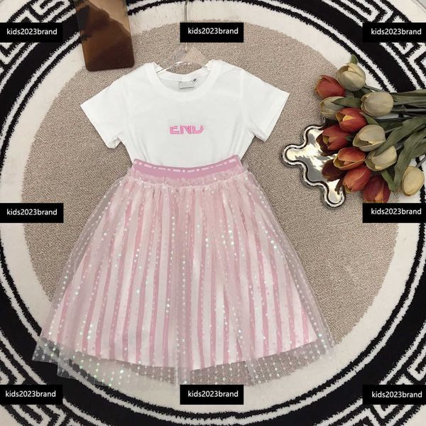 baby clothes child sets kids designer t shirt 2pcs summer t-shirt and pink shiny leather skirt tracksuit outdoor size 100-160 cm mar20, White
baby clothes child sets kids designer t shirt 2pcs summer t-shirt and pink shiny leather skirt tracksuit outdoor size 100-160 cm mar20, White
