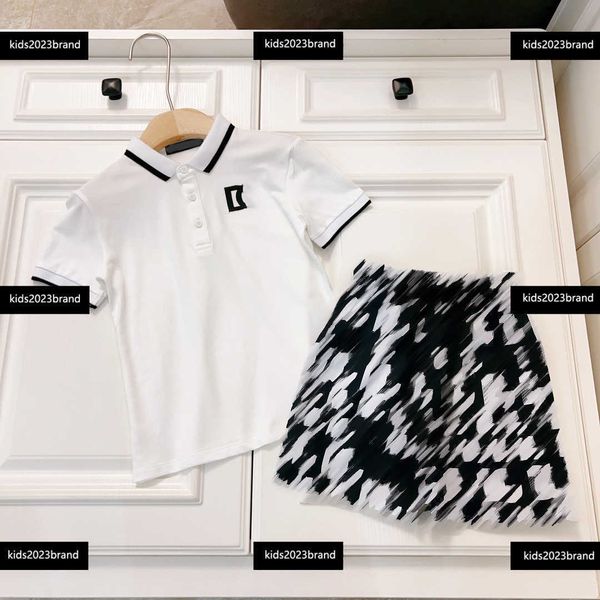 kids designer clothes child sets baby summer tracksuit size 100-150 cm 2pcs t-shirt and letter printed shorts new product april06, White
kids designer clothes child sets baby summer tracksuit size 100-150 cm 2pcs t-shirt and letter printed shorts new product april06, White
