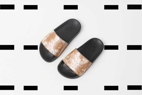 kids sandals baby slippers child shoes letter printing simple design summer box packaging children' size 26-35, Black;grey
kids sandals baby slippers child shoes letter printing simple design summer box packaging children' size 26-35, Black;grey