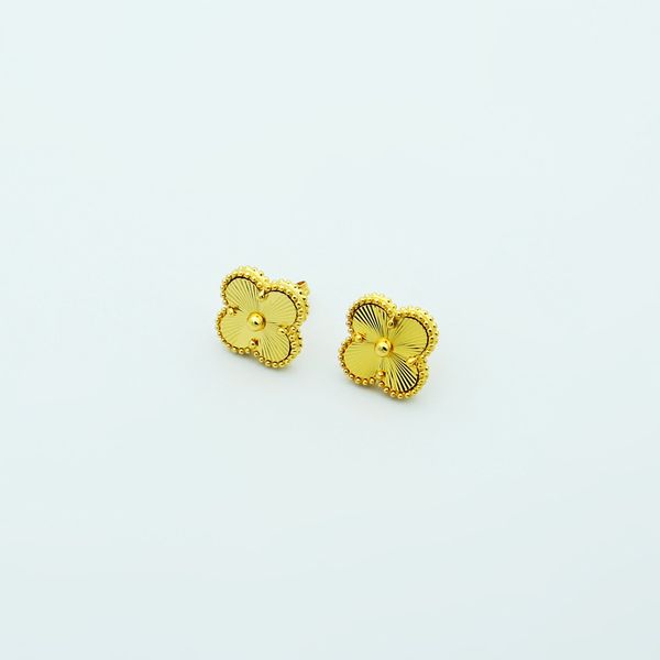 gold color women luxury designer studs flower stamp graving engagement couple brand earrings, Golden;silver
gold color women luxury designer studs flower stamp graving engagement couple brand earrings, Golden;silver