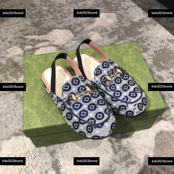 kids sandals girl slippers child shoes summer two belt designs box packaging children' size 26-35, Black;grey
kids sandals girl slippers child shoes summer two belt designs box packaging children' size 26-35, Black;grey