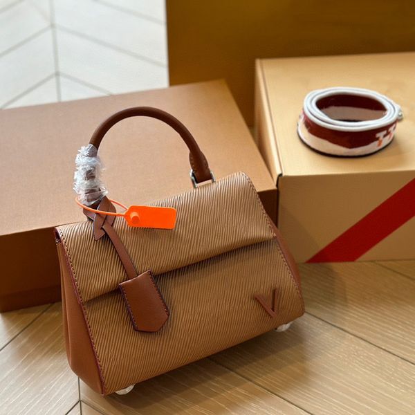 designer tote bag fashion shoulder bag women handbag fashion new zero wallet famous handbag womens handbags bags water ripple chain bag new
designer tote bag fashion shoulder bag women handbag fashion new zero wallet famous handbag womens handbags bags water ripple chain bag new