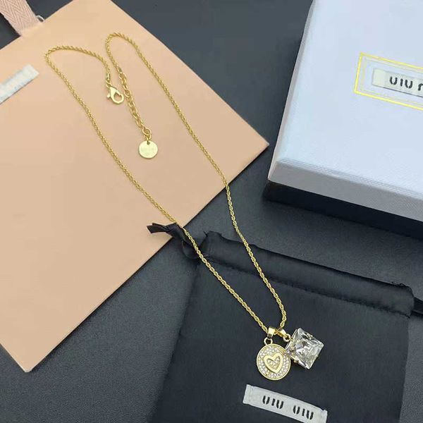 

Brand Designer MiuMiu Fashion necklace new super fairy asymmetric gold finish crystal love diamond inlaid pendant clavicle chain is perfect Accessories Jewelry