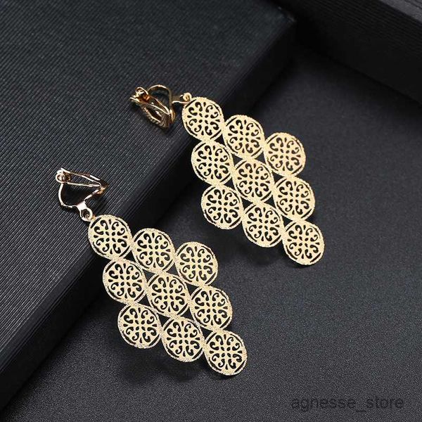 charm new arrival hyperbole multilayered big leaves clip on earrings non for women wedding elegant ear clips accessories r230819, Golden
charm new arrival hyperbole multilayered big leaves clip on earrings non for women wedding elegant ear clips accessories r230819, Golden