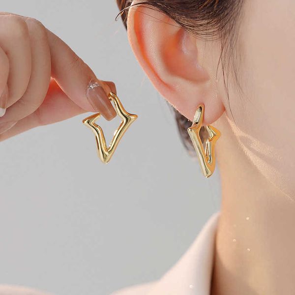 new star cool style earrings for women's fashion and advanced design metal earrings with trendy style and versatile earrings, Golden
new star cool style earrings for women's fashion and advanced design metal earrings with trendy style and versatile earrings, Golden