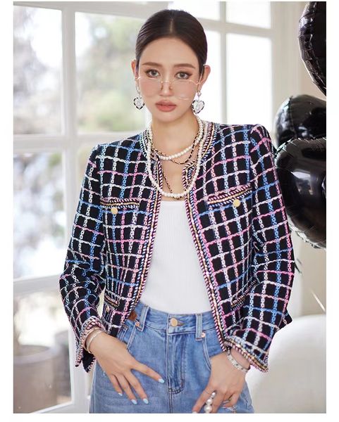 women's sweaters vintage check tweed jacket autumn new women's jacket sequined trim long sleeve woolen coat elegant outwear 2024, White;black
women's sweaters vintage check tweed jacket autumn new women's jacket sequined trim long sleeve woolen coat elegant outwear 2024, White;black