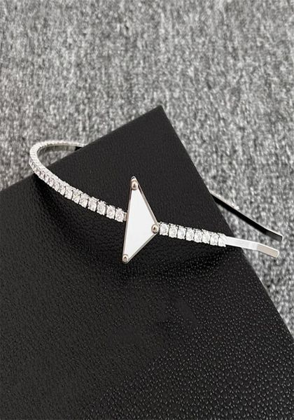 luxury designer headbands hair bands jewelry for womens girls brand fashion classic letters headband wedding party headwrap head w8567745, Silver
luxury designer headbands hair bands jewelry for womens girls brand fashion classic letters headband wedding party headwrap head w8567745, Silver