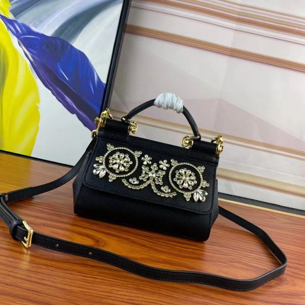 handbag designer bag genuine leather women's bag fashion bag dinner bag tote bag chain bag crossbody bag shoulder bag saddle bag shell
handbag designer bag genuine leather women's bag fashion bag dinner bag tote bag chain bag crossbody bag shoulder bag saddle bag shell