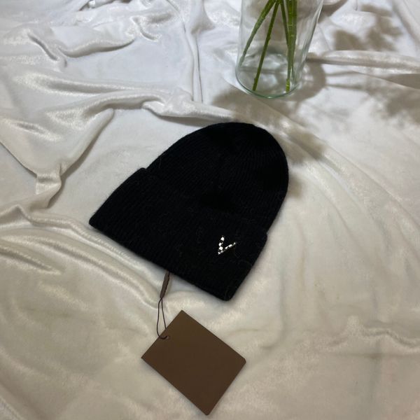 2023 fashion knitted hat designer men winter beanie high-quality knitted cotton warm hat classical sports caps ladies casual outdoor stripe, Blue;gray
2023 fashion knitted hat designer men winter beanie high-quality knitted cotton warm hat classical sports caps ladies casual outdoor stripe, Blue;gray