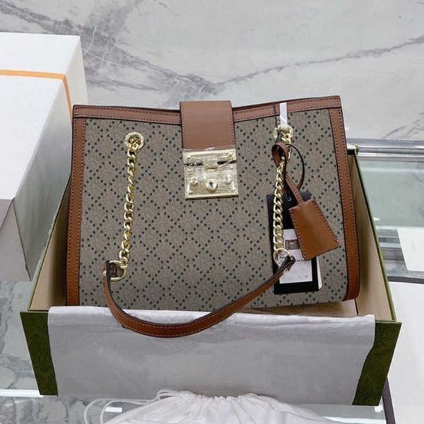 handbag designers brand luxury totes bag women's shoulder cross body bags letter crossbody handbags casual commuter women purse lady ch
handbag designers brand luxury totes bag women's shoulder cross body bags letter crossbody handbags casual commuter women purse lady ch