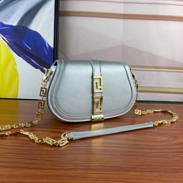 lady bag designer bag 100% genuine leather women's bag fashion bag dinner bag tote bag chain bag crossbody bag shoulder bag saddle bag
lady bag designer bag 100% genuine leather women's bag fashion bag dinner bag tote bag chain bag crossbody bag shoulder bag saddle bag
