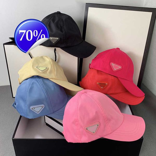 designer casquette ball caps couple style side label candy color curved eaves baseball hat sunshade sunscreen duck tongue hat outdoor riding, Blue;gray
designer casquette ball caps couple style side label candy color curved eaves baseball hat sunshade sunscreen duck tongue hat outdoor riding, Blue;gray
