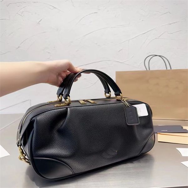 2023 limited edition latest retro series original one-shoulder cowhide messenger bag women's bag large-capacity fashion bag classic sup
2023 limited edition latest retro series original one-shoulder cowhide messenger bag women's bag large-capacity fashion bag classic sup