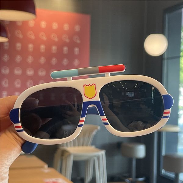 car children's polarizer cartoon peter pan baby sunglasses uv-proof sunglasses for boys and girls., White;black
car children's polarizer cartoon peter pan baby sunglasses uv-proof sunglasses for boys and girls., White;black