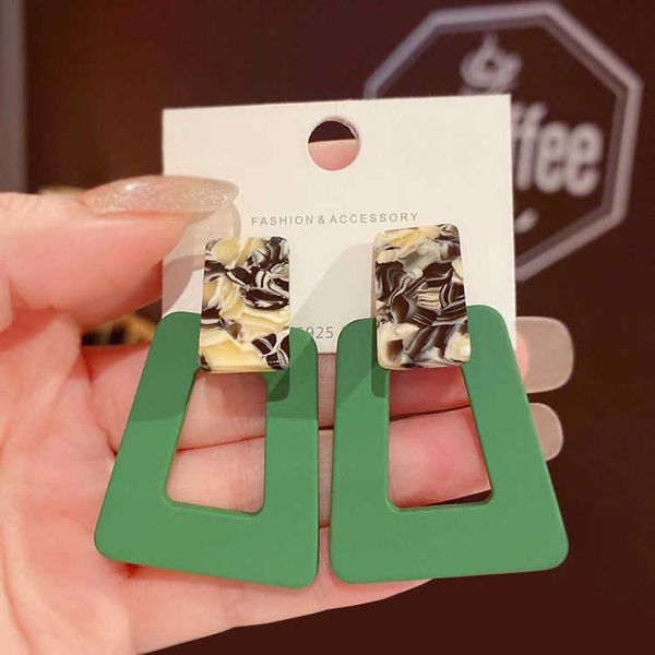 high grade green geometric stitching earrings female niche design grand and exaggerated earrings new 2021, Black
high grade green geometric stitching earrings female niche design grand and exaggerated earrings new 2021, Black
