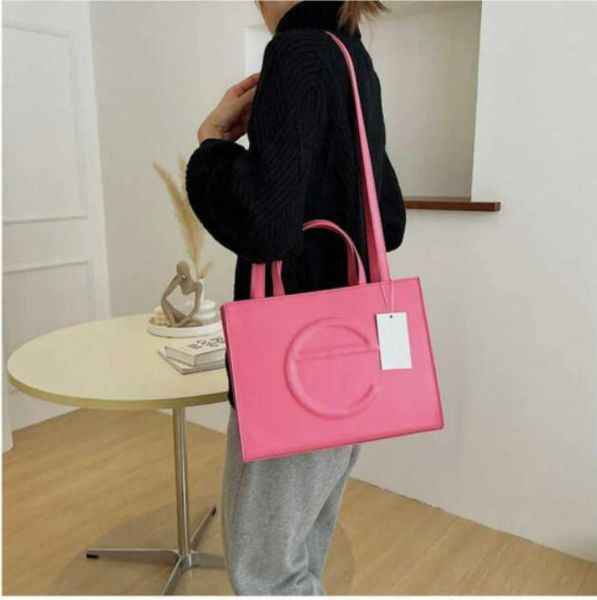 women pu leather crossbody bags with short handle tote luxury ladies shoulder small handbag and purses 2022 new satchel g220519
women pu leather crossbody bags with short handle tote luxury ladies shoulder small handbag and purses 2022 new satchel g220519