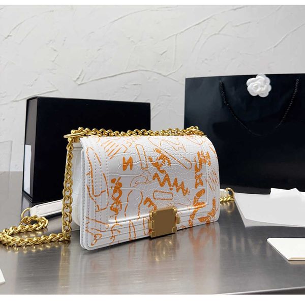 shoulder bags luxury shoulder bags graffiti design genuine leather new fashion bag vintage lady cross body 25cm
shoulder bags luxury shoulder bags graffiti design genuine leather new fashion bag vintage lady cross body 25cm