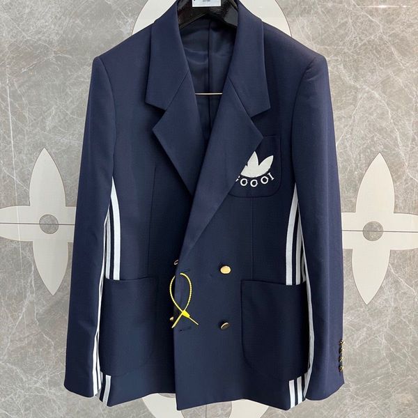designer fashion man suit blazer jackets coats for men stylist letter embroidery long sleeve casual party wedding asian size m-3xl, White;black
designer fashion man suit blazer jackets coats for men stylist letter embroidery long sleeve casual party wedding asian size m-3xl, White;black
