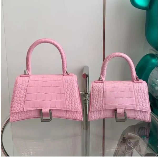 luxury women's handbag hourglass tote handbag shoulder bag handle fashion crocodile embossed shopping men's messenger bag money ba
luxury women's handbag hourglass tote handbag shoulder bag handle fashion crocodile embossed shopping men's messenger bag money ba