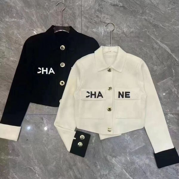 designer lapel polo women's jackets fashion chest pocket alphabet embroidery printed metal buckle knitted long-sleeved cardigan jacke x, Black;brown
designer lapel polo women's jackets fashion chest pocket alphabet embroidery printed metal buckle knitted long-sleeved cardigan jacke x, Black;brown