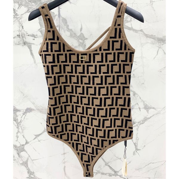 8.20 fashion backless letter cashmere wool knitted women's bodysuit, Black;white
8.20 fashion backless letter cashmere wool knitted women's bodysuit, Black;white