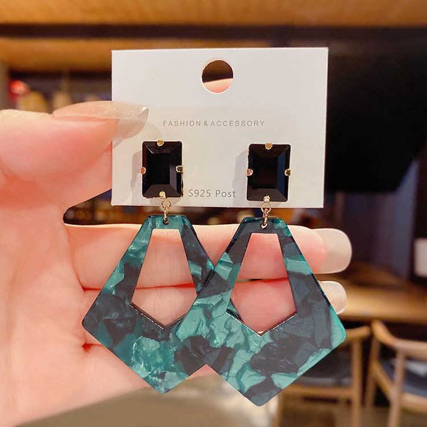 2023 new geometric earrings fashionable women's advanced sense exaggerated earrings small group temperament net red earrings, Black
2023 new geometric earrings fashionable women's advanced sense exaggerated earrings small group temperament net red earrings, Black