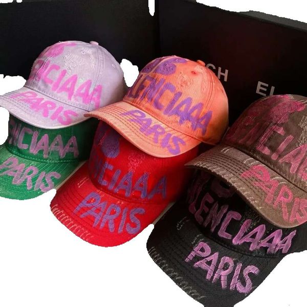 trendy fashion designer ball cap couple street sports holiday travel candy color letter graffiti print, Blue;gray
trendy fashion designer ball cap couple street sports holiday travel candy color letter graffiti print, Blue;gray