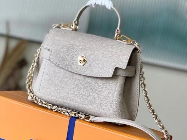 5a cosmetic evening bags l m20997 23cm lockme ever mini handle shoulder handbags designer luxury purse for women with dust bag box fendave
5a cosmetic evening bags l m20997 23cm lockme ever mini handle shoulder handbags designer luxury purse for women with dust bag box fendave
